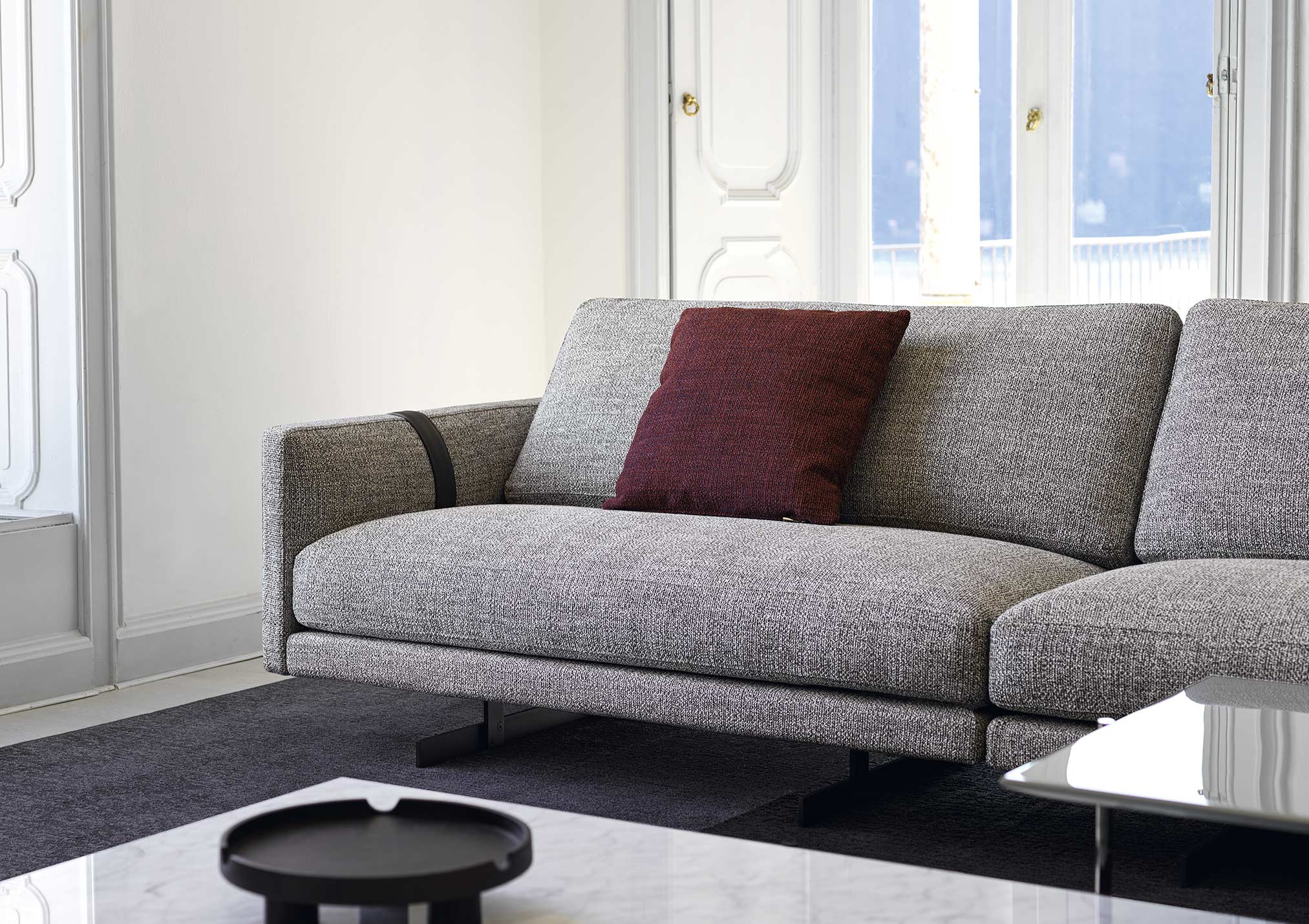 OUTLET | Grey sofa immediate delivery - BertO